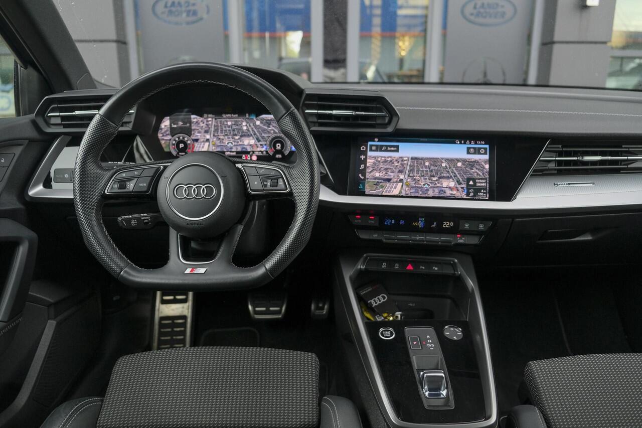 Audi A3 SPORTBACK 30 TFSI 110pk S-line Virtual cockpit Sportstoelen Clima Cruise NLauto 18" LMV Daytonagrijs