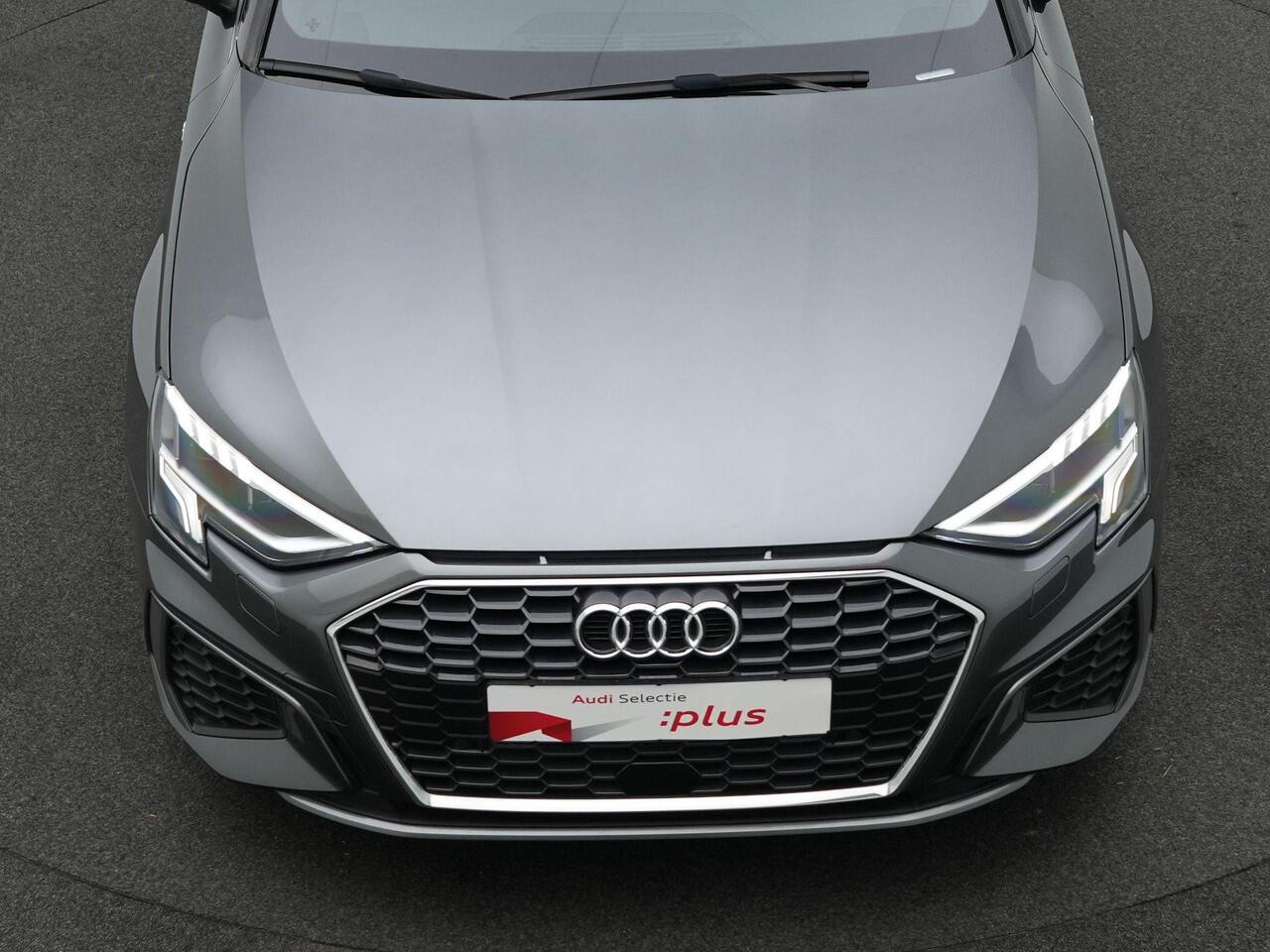 Audi A3 SPORTBACK 35 TFSI 150 pk S-tronic S-Line | Navigatie | Stoelverwarming | Parkeersensoren voor/achter | Adaptive Cruise