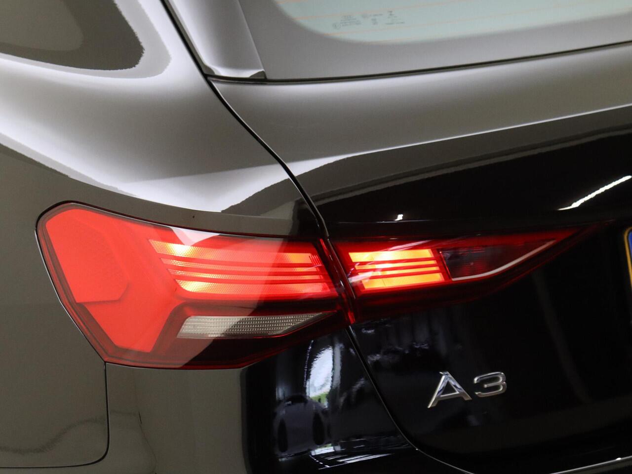 Audi A3 SPORTBACK 30 TFSI Pro Line | CarPlay | Cruise control | Draadloze telefoonlader | DAB radio | Bluetooth | Keyless start |