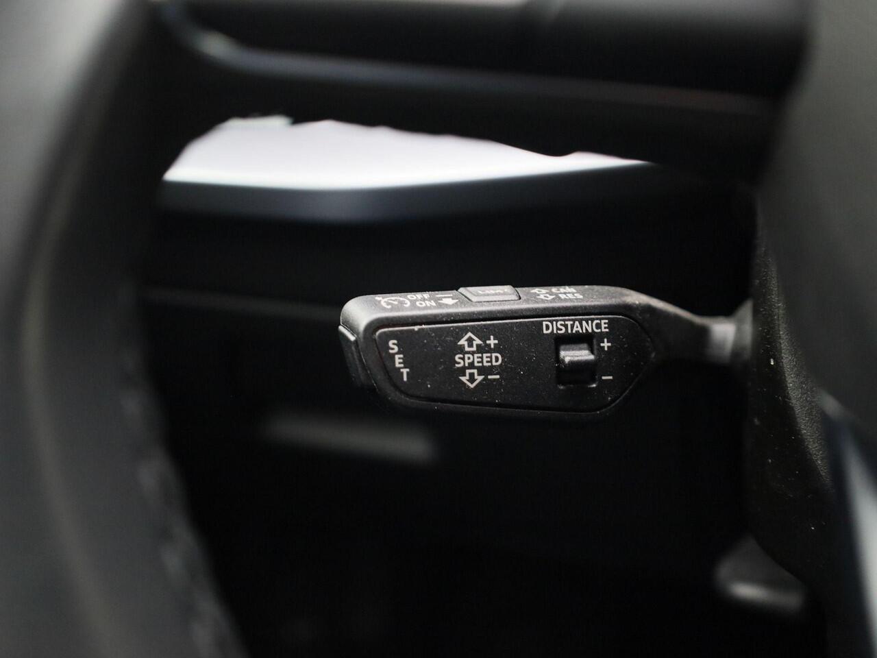 Audi A3 SPORTBACK 40 TFSIe 150kW/204PK Advanced edition · Camera · Apple/Android Car Play · Stoelverwarming · Adaptive Cruise Control · Head-up display · Elektrische kofferbakklep ·