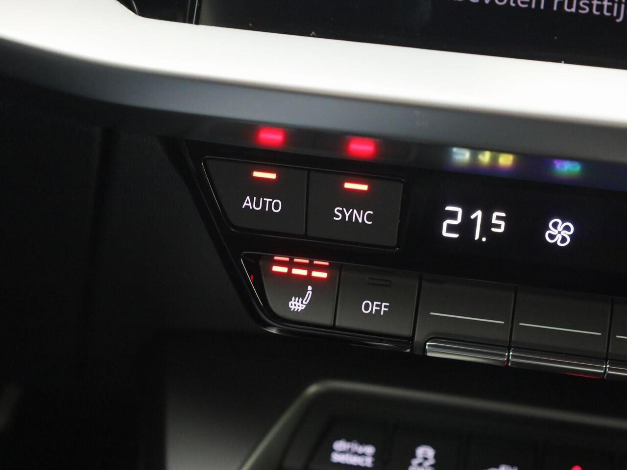 Audi A3 SPORTBACK 40 TFSIe 150kW/204PK Advanced edition · Camera · Apple/Android Car Play · Stoelverwarming · Adaptive Cruise Control · Head-up display · Elektrische kofferbakklep ·