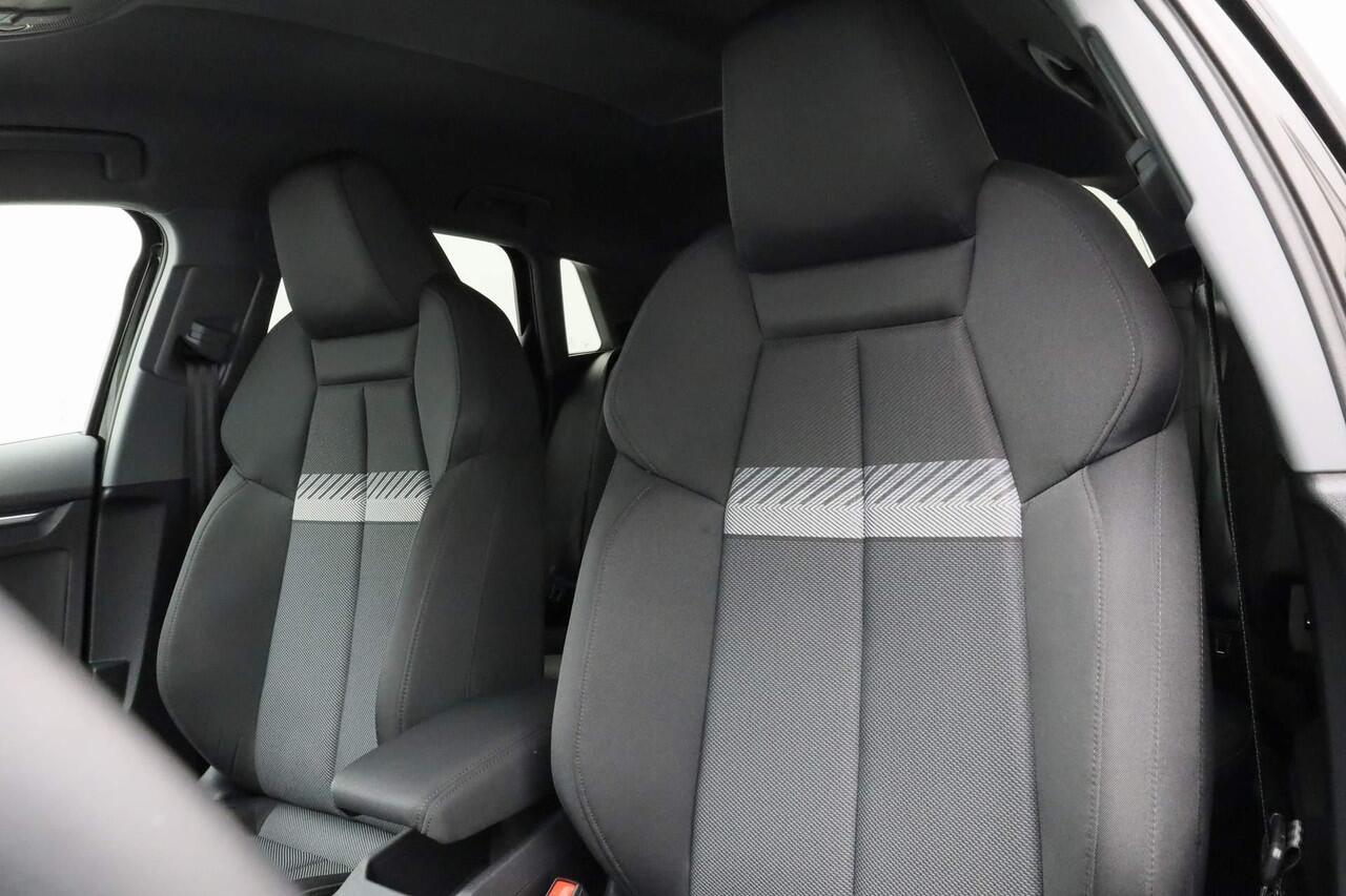 Audi A3 SPORTBACK 35 TFSI 150 pk S-tronic Advanced edition / S-Line | Navigatie | Stoelverwarming | Parkeersensoren achter | Cruise Control