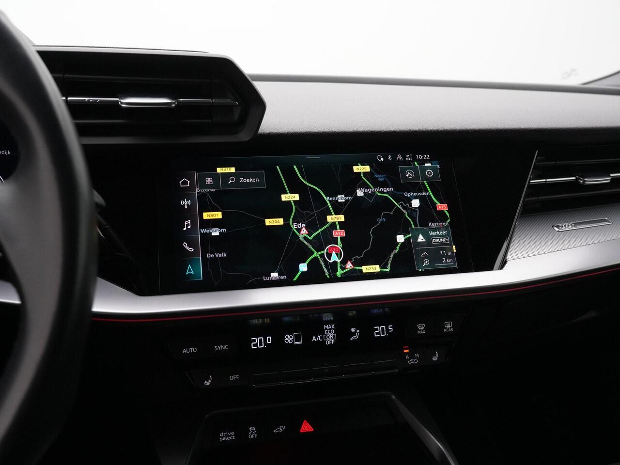 Audi A3 SPORTBACK 45 TFSI e 245 pk S-tronic Advanced edition / S-Line | Panoramadak | Achteruitrijcamera | Stoelverwarming | Navigatie