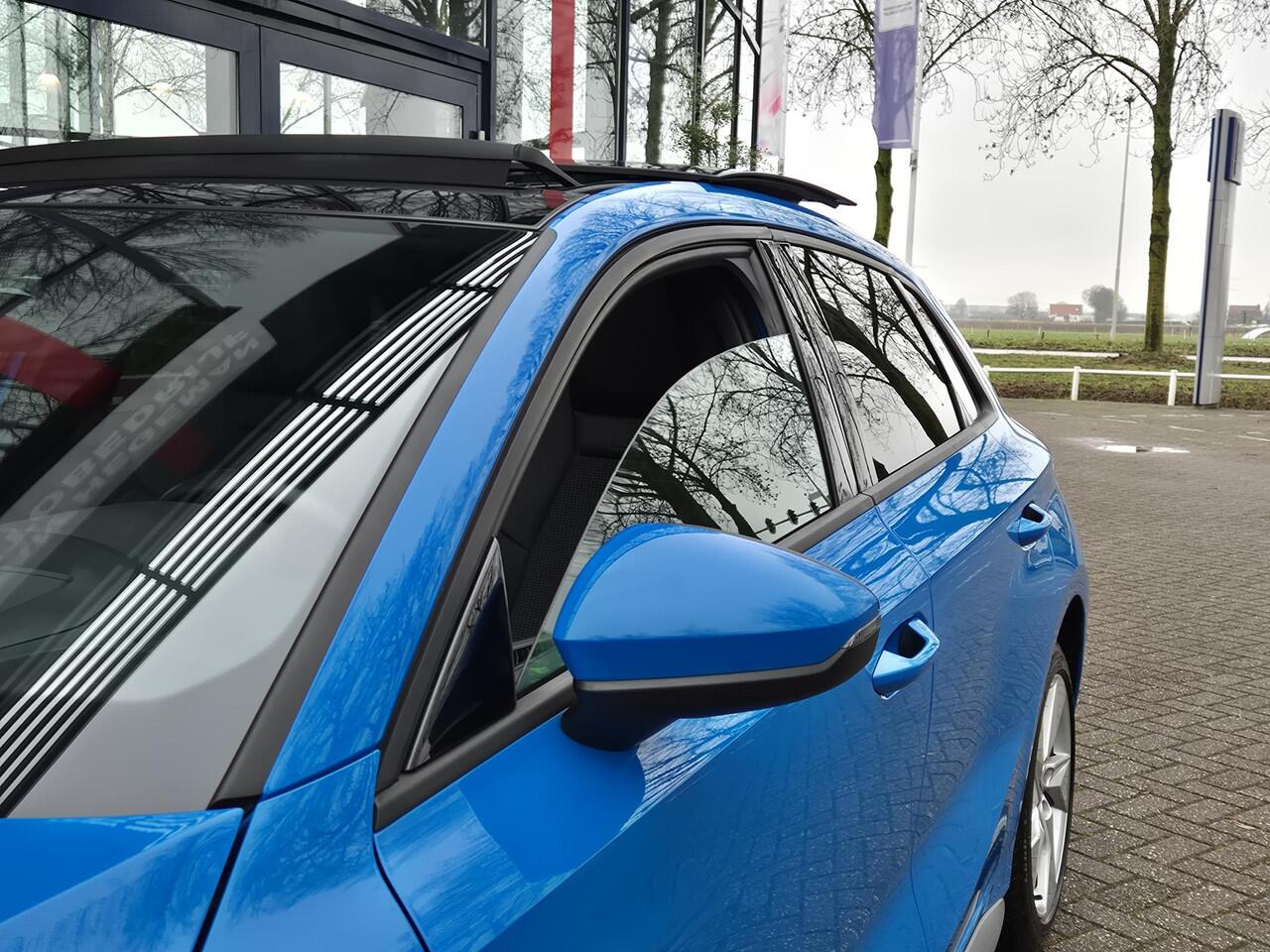 Audi A3 SPORTBACK 40 TFSI e S-LINE | TURBOBLAUW | Panoramadak | LED | Cruise Control | Climate Control | Parkeer assistent | Parkeersensoren + Camera