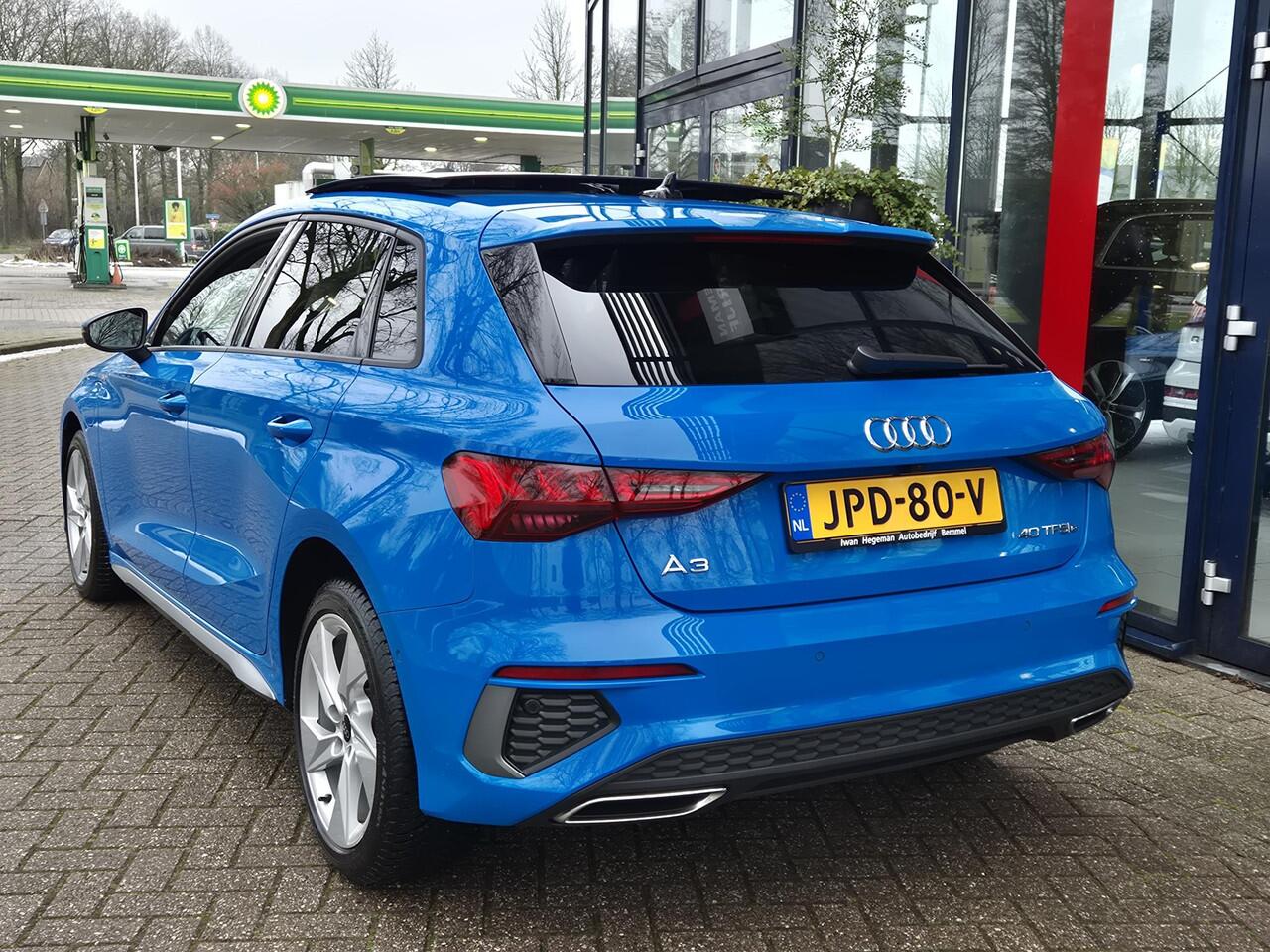 Audi A3 SPORTBACK 40 TFSI e S-LINE | TURBOBLAUW | Panoramadak | LED | Cruise Control | Climate Control | Parkeer assistent | Parkeersensoren + Camera