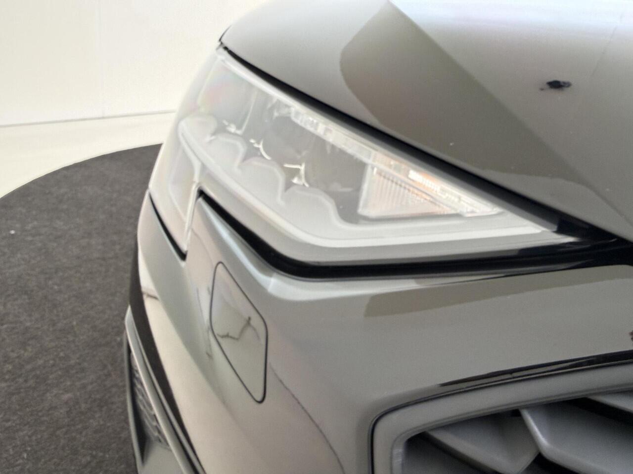 Audi A3 SPORTBACK 40 TFSI e Advanced edition | SoH 100% | Virtual cockpit Plus | Parkeerassistent | Achteruitrijcamera | Navigatie Plus | Lederen bekleding | Stoelverwarming | CarPlay |