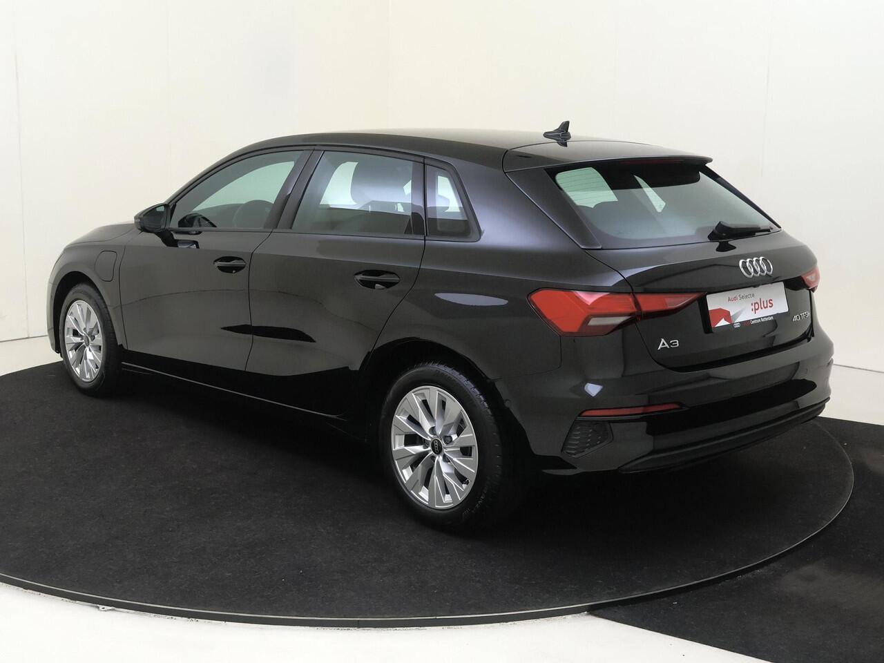Audi A3 SPORTBACK 40 TFSI e Advanced edition | SoH 100% | Virtual cockpit Plus | Parkeerassistent | Achteruitrijcamera | Navigatie Plus | Lederen bekleding | Stoelverwarming | CarPlay |