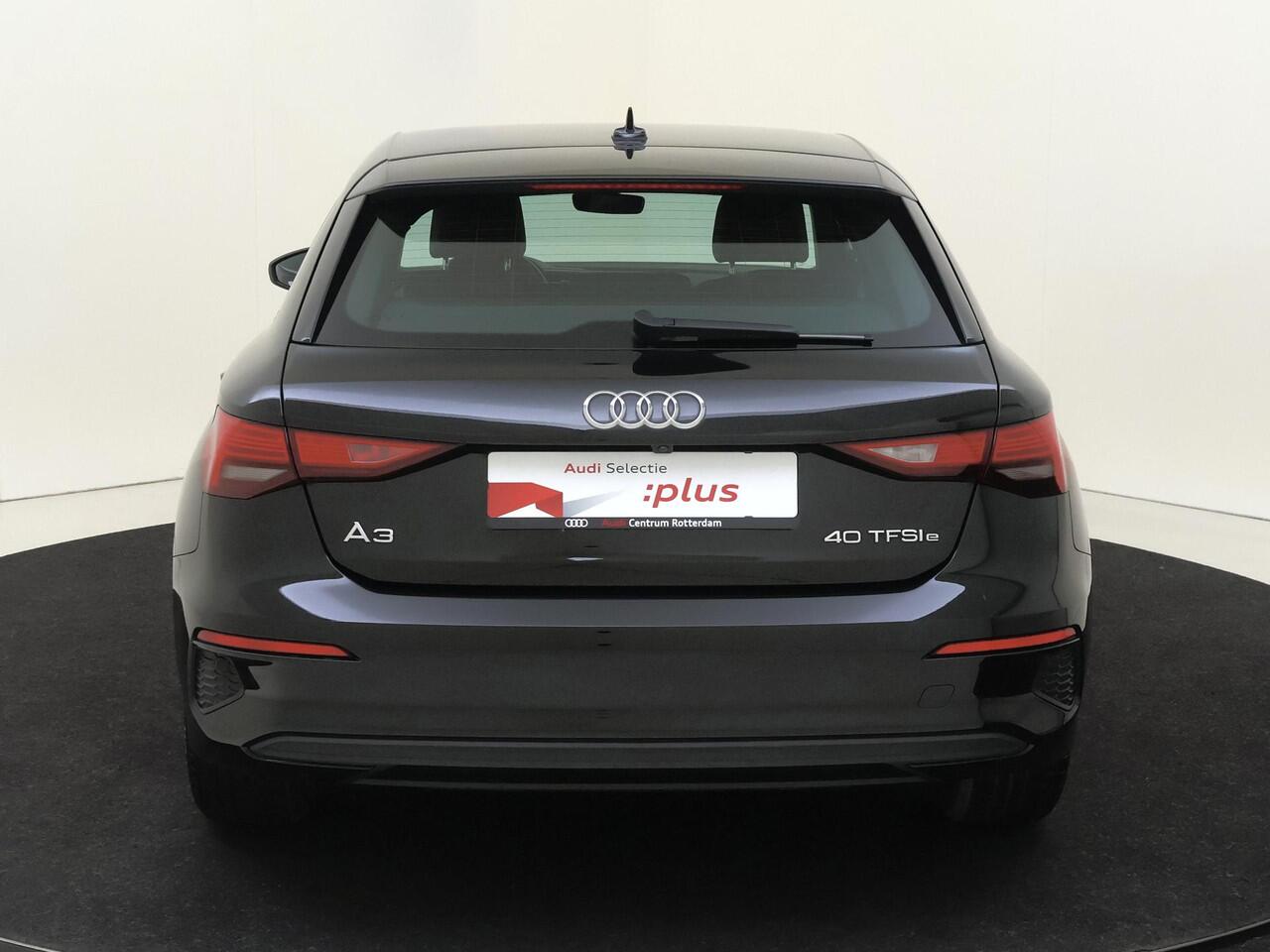 Audi A3 SPORTBACK 40 TFSI e Advanced edition | SoH 100% | Virtual cockpit Plus | Parkeerassistent | Achteruitrijcamera | Navigatie Plus | Lederen bekleding | Stoelverwarming | CarPlay |