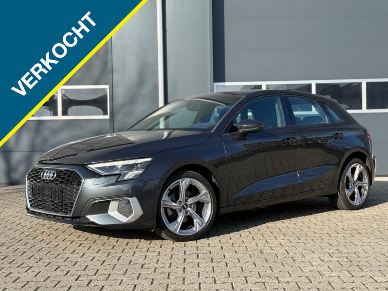 Audi A3 SPORTBACK 30 TFSI S edition gratis 1 jaar garantie!