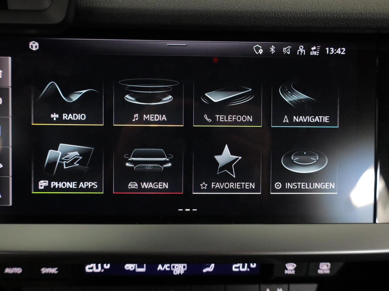 Audi A3 SPORTBACK 30 TFSI Pro Line 110 pk S-tronic | Verlengde garantie | Navigatie via App | Parkeersensoren achter | LED koplampen |