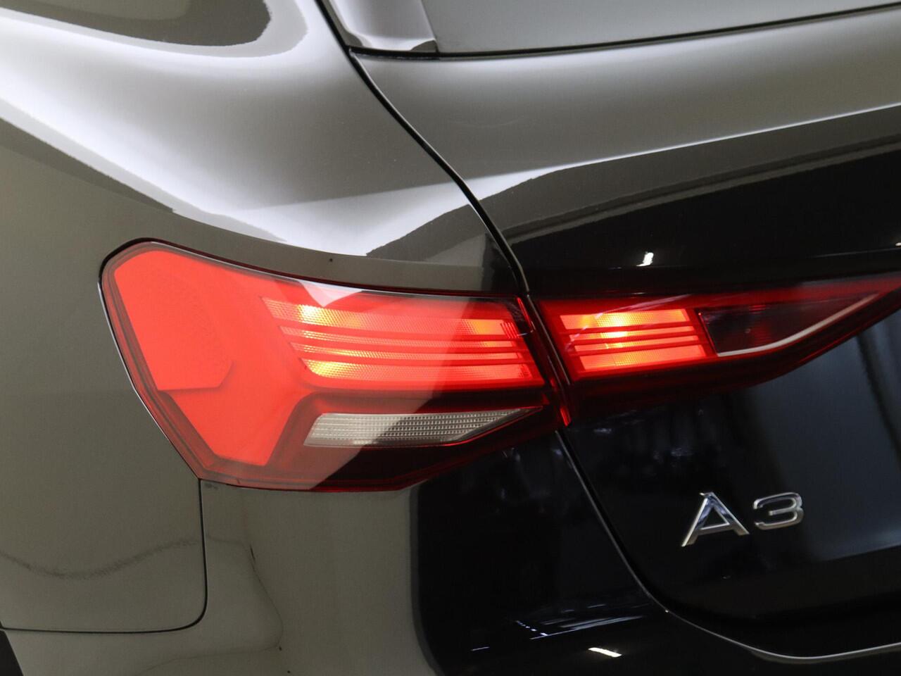 Audi A3 SPORTBACK 40 TFSI e Advanced edition | Parkeersensoren achter | Cruise Control | CarPlay | Navigatie | Audi virtual cockpit | Airco |