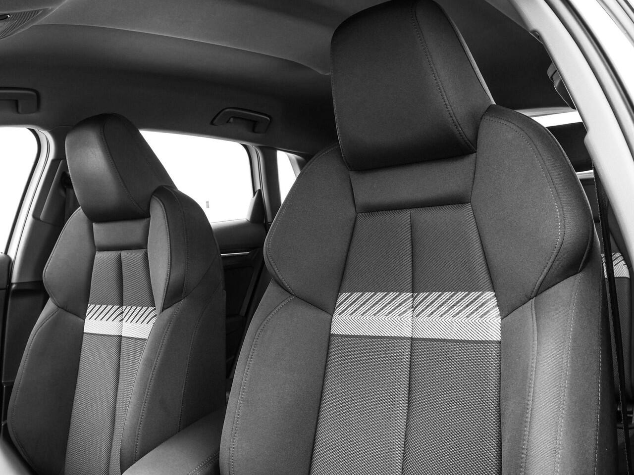 Audi A3 SPORTBACK 30 TFSI 110pk S-tronicAdvanced edition · Apple/Android Car Play · Navigatie · P-Sensoren · Cruise Control · 17'' Inch ·