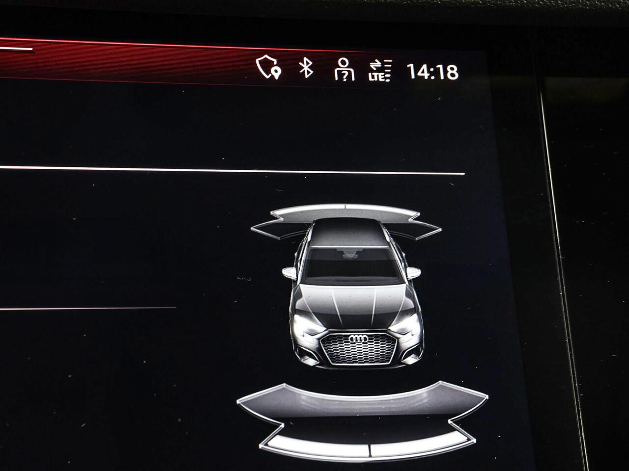 Audi A3 SPORTBACK 30 TFSI 110pk S-tronicAdvanced edition · Apple/Android Car Play · Navigatie · P-Sensoren · Cruise Control · 17'' Inch ·