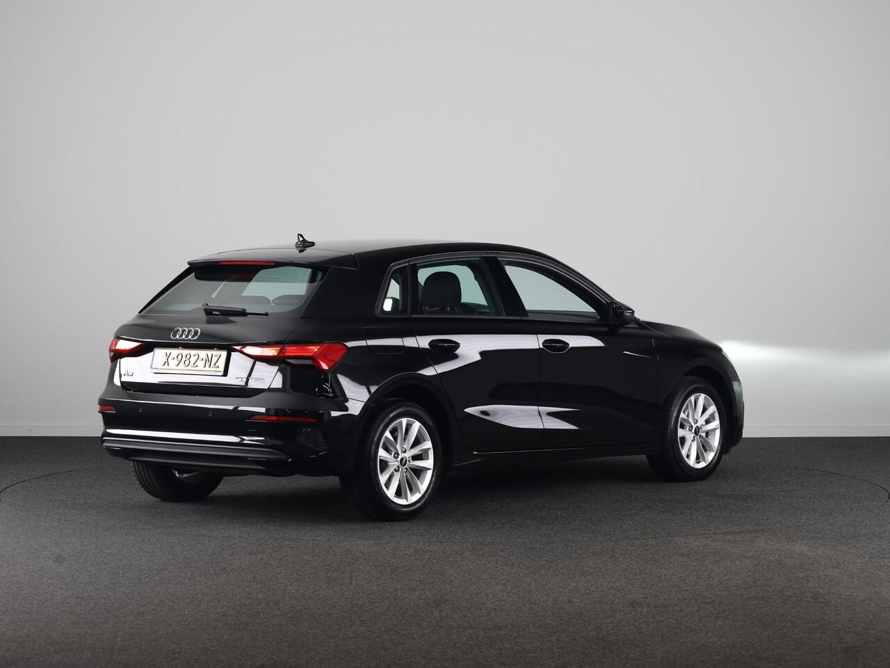Audi A3 SPORTBACK 30 TFSI Pro Line 110 pk S-tronic | Verlengde garantie | Navigatie via App | Parkeersensoren achter | Autom. airco |