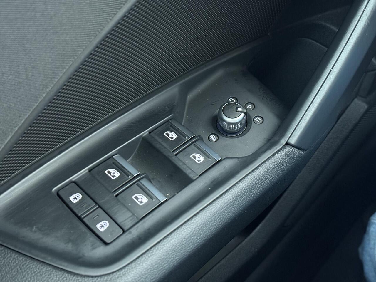 Audi A3 SPORTBACK 30 TFSI Pro Line | 110 PK | Automaat | Climate control | Apple Carplay/Android Auto |