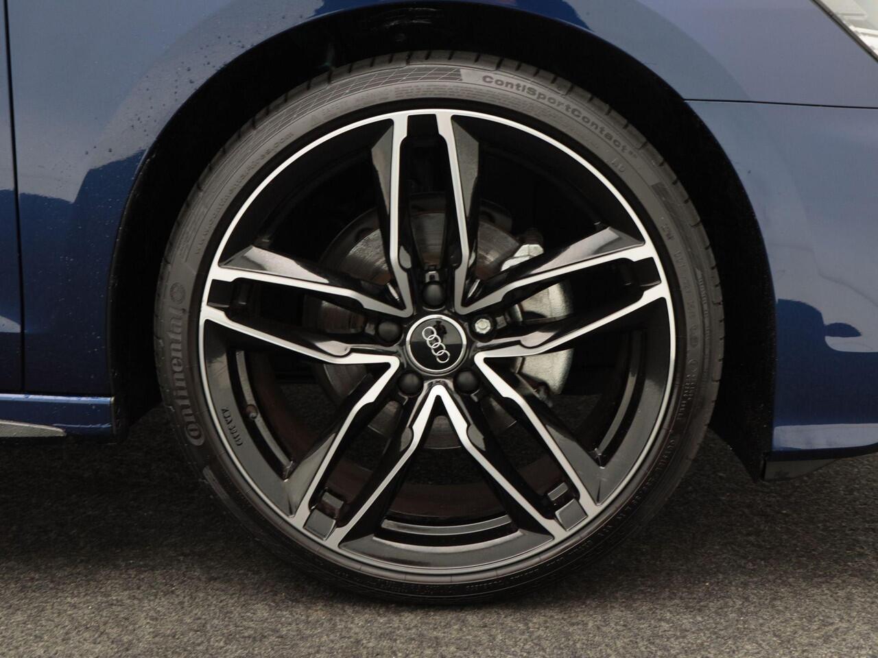 Audi A3 SPORTBACK 35 TFSi 150 Pk Automaat S-Line | Panoramadak | Virtual Cockpit | Adaptive Cruise | Zwart Optiek | 19 Inch | 49.563 Km!