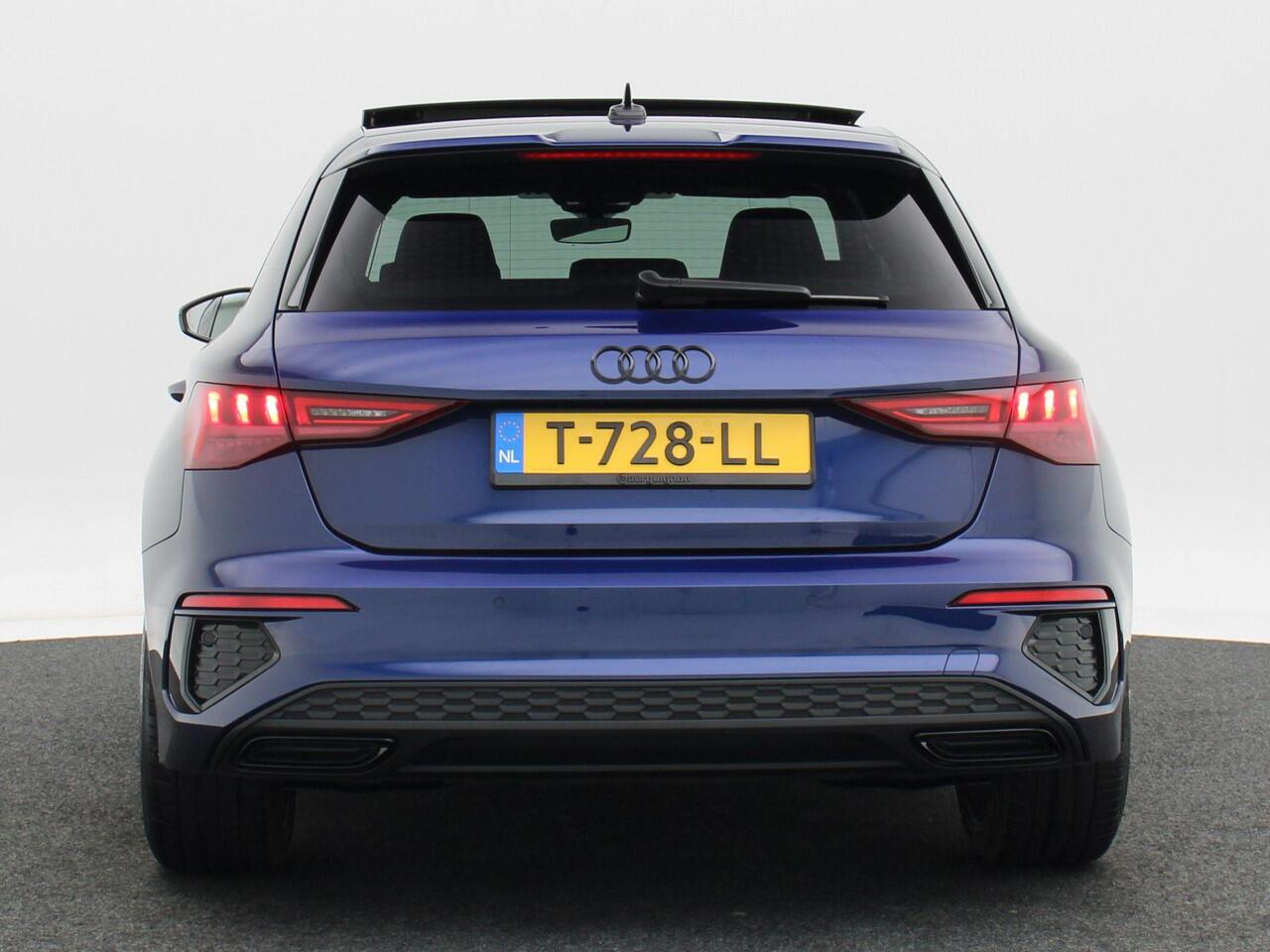 Audi A3 SPORTBACK 35 TFSi 150 Pk Automaat S-Line | Panoramadak | Virtual Cockpit | Adaptive Cruise | Zwart Optiek | 19 Inch | 49.563 Km!