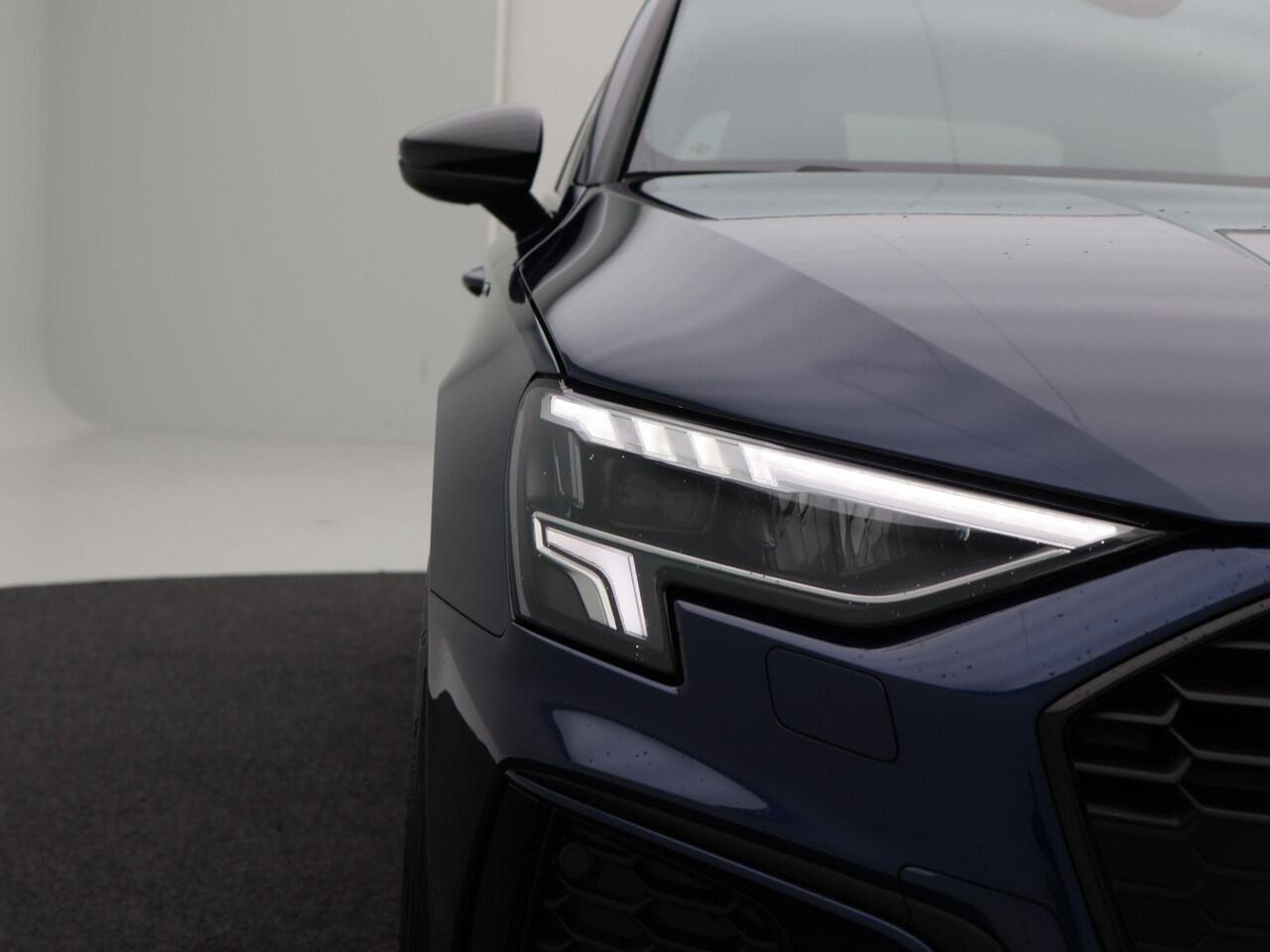 Audi A3 SPORTBACK 35 TFSi 150 Pk Automaat S-Line | Panoramadak | Virtual Cockpit | Adaptive Cruise | Zwart Optiek | 19 Inch | 49.563 Km!