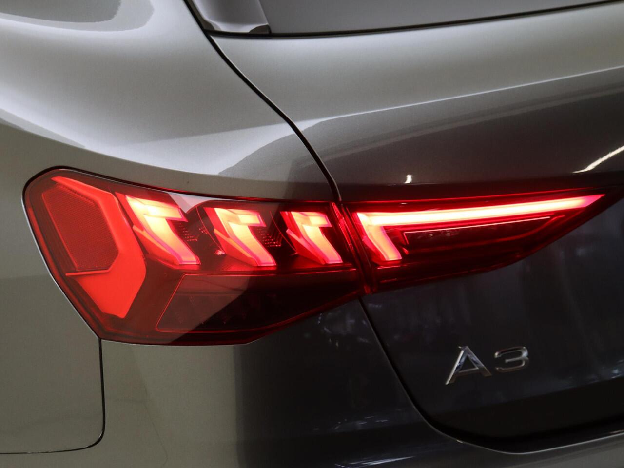 Audi A3 SPORTBACK 40 TFSI S edition | SoH 96% | Parkeersensoren | Cruise Control | CarPlay | Navigatie | Audi virtual cockpit | Stoelverwarming |