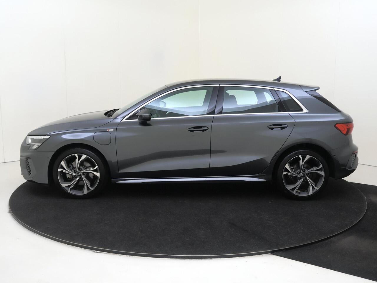 Audi A3 SPORTBACK 40 TFSI S edition | SoH 96% | Parkeersensoren | Cruise Control | CarPlay | Navigatie | Audi virtual cockpit | Stoelverwarming |