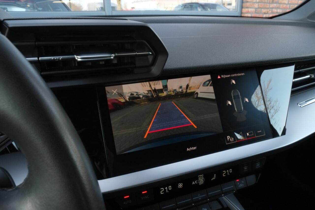 Audi A3 SPORTBACK 40 TFSI e Achteruitrijcamera, Leder