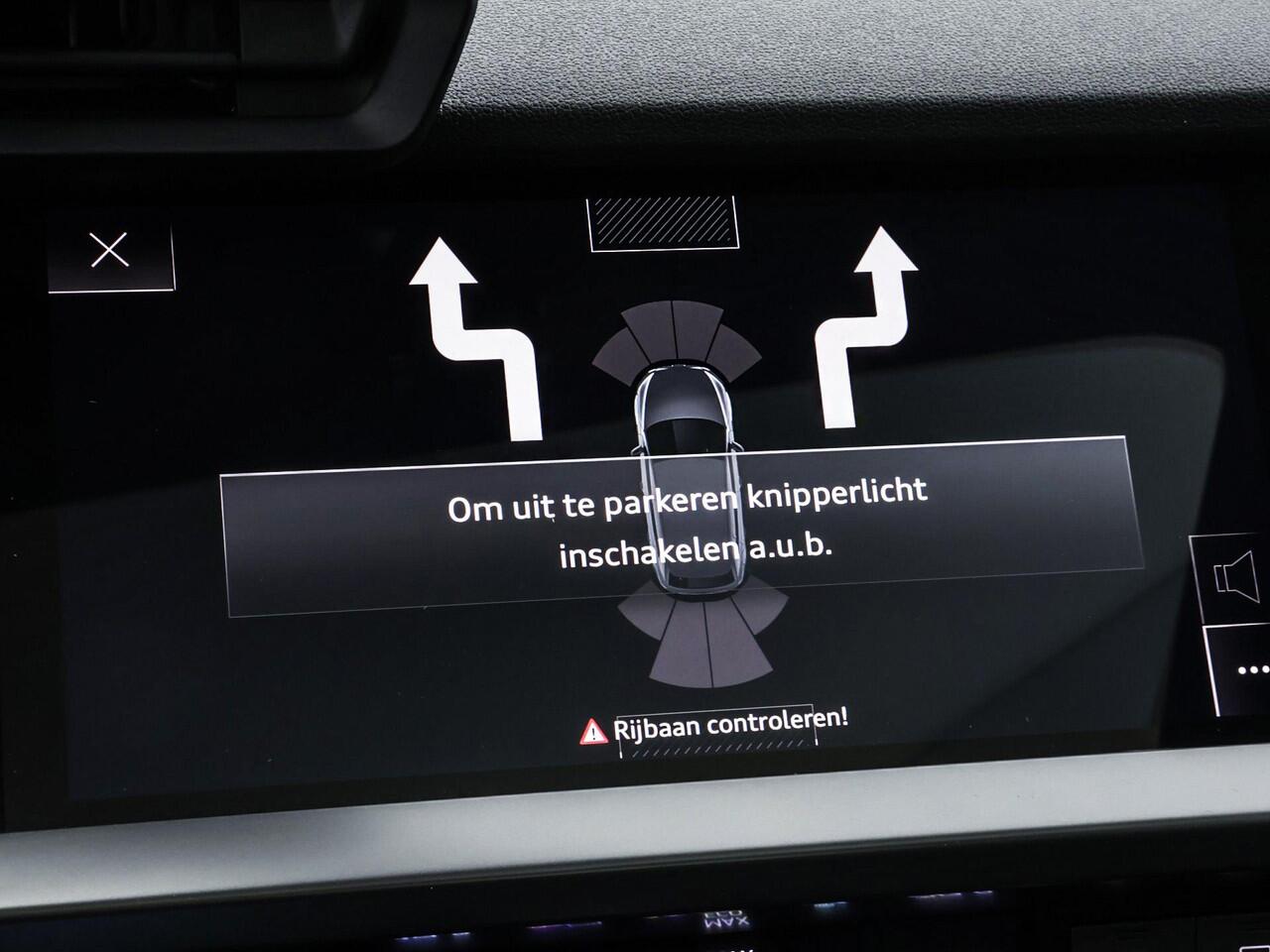 Audi A3 SPORTBACK 40 TFSIe 204pk S-tronic S Edition · Panoramadak · Apple/Android Car Play · Lederen Bekleding · Cruise Control · Navigatie · Stoelverwarming · P-Sensoren · 17'' Inch ·