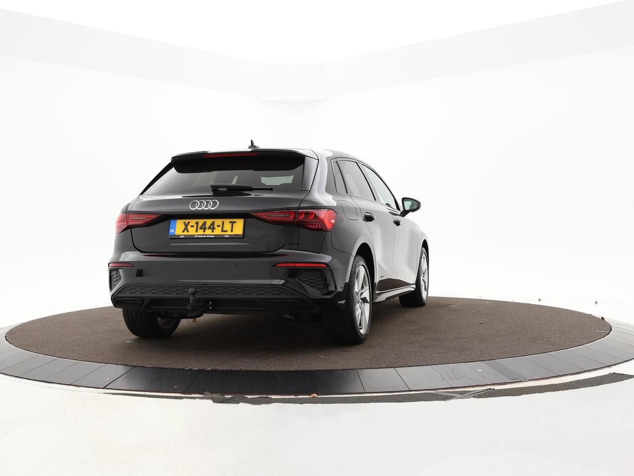 Audi A3 SPORTBACK 45 TFSIe 245pk S-Tronic S Edition Competition · Apple/Android Car Play · Navi · P-Sensoren · Stoelverwarming · Trekhaak · 17'' Inch · Garantie t/m 05-01-2028 of 100.000km