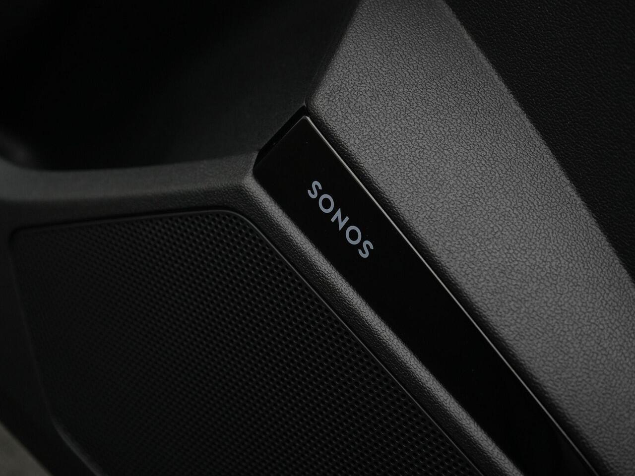 Audi A3 SPORTBACK 35 TFSI 150 pk S-tronic S edition / S-Line | Panoramadak | Sonos | Achteruitrijcamera | Stoelverwarming