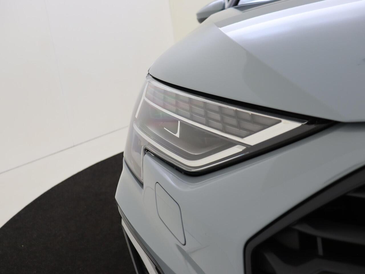 Audi A3 SPORTBACK allstreet 35 TFSI Advanced edition | Trekhaak | Parkeeerassistent | Keyless | Virtual cockpit Plus | Stoelverwarming | Achteruitrijcamera | Adaptieve cruise control | Navigatie Plus |