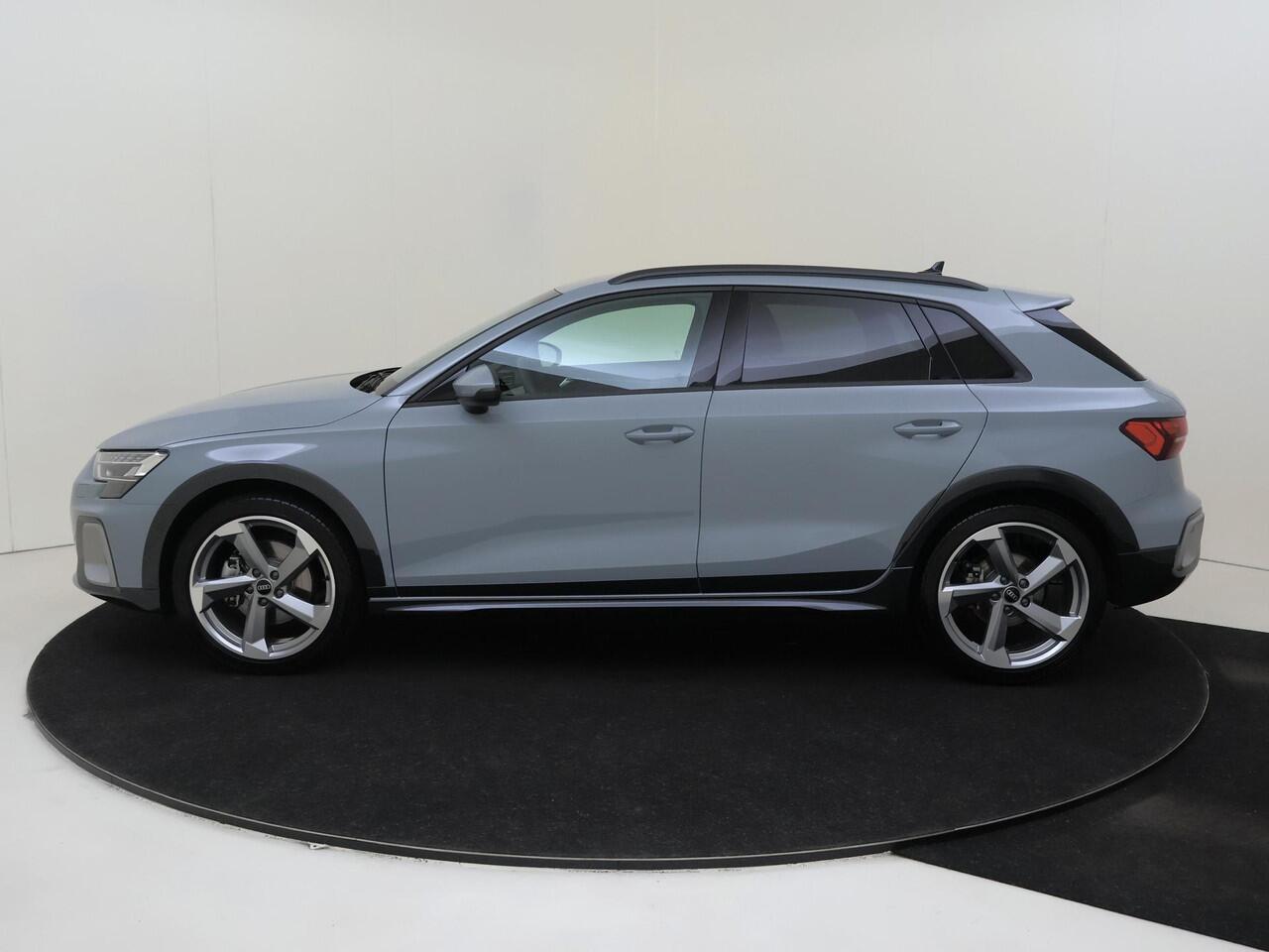 Audi A3 SPORTBACK allstreet 35 TFSI Advanced edition | Trekhaak | Parkeeerassistent | Keyless | Virtual cockpit Plus | Stoelverwarming | Achteruitrijcamera | Adaptieve cruise control | Navigatie Plus |