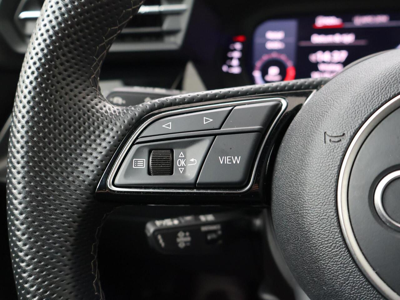 Audi A3 SPORTBACK 35 TFSI S edition | 150 PK | Automaat | Multifunctioneel stuurwiel | Cruisecontrol | Afneembare trekhaak |