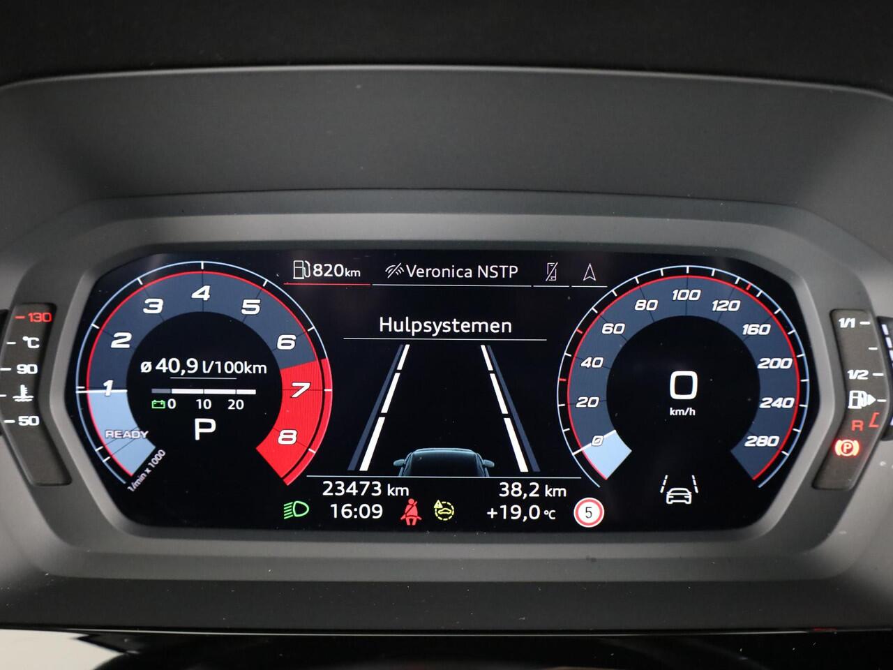 Audi A3 SPORTBACK 35 TFSI S edition | Verlengde Garantie | Optiek zwart pakket | Parkeersensoren achterzijde | Afneembare trekhaak |