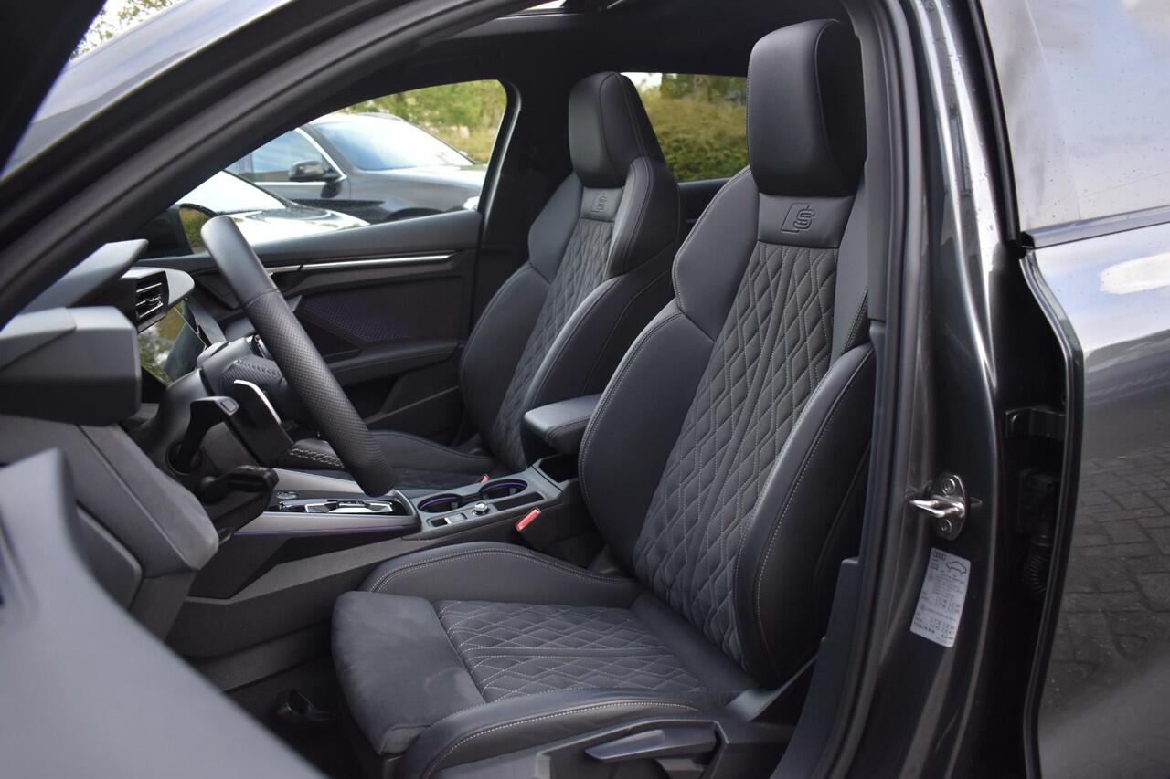 Audi A3 SPORTBACK 35 TFSI S edition S-Line Pano Lane Kuip ACC Camera