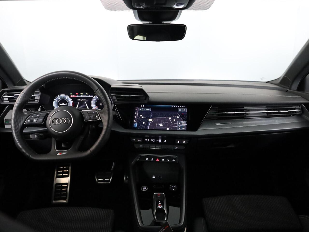 Audi A3 SPORTBACK 30 TFSI S edition 116 pk S-tronic | Verlengde garantie | Navigatie | Parkeersensoren (Park assist) | Achteruitrijcamera | Adaptieve cruise control | S-Line |