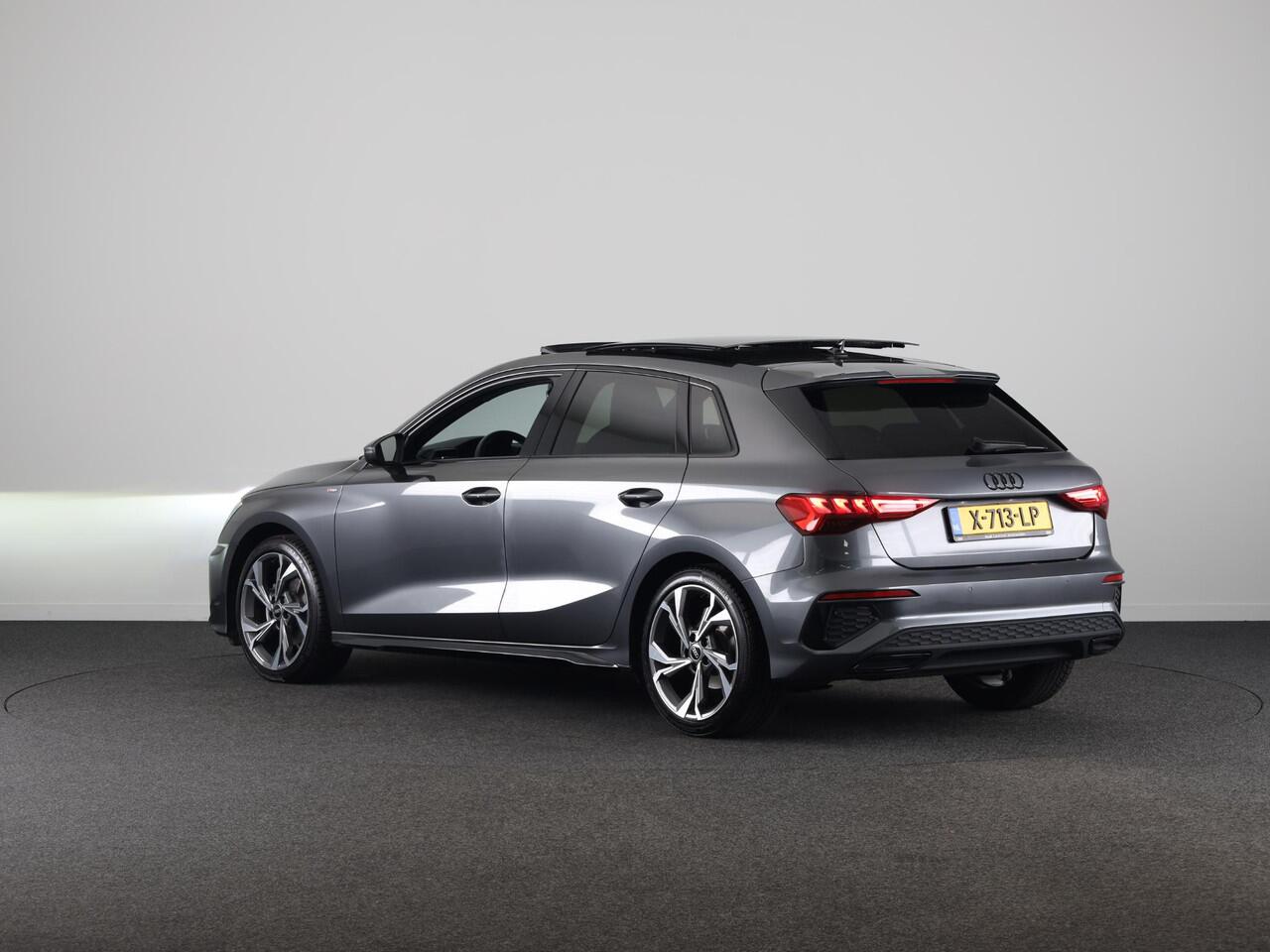 Audi A3 SPORTBACK 35 TFSI S edition 150pk| Panoramadak | 18 inch Lichtmetalen velgen | Apple carplay-/ Android auto | Stoelverwarming