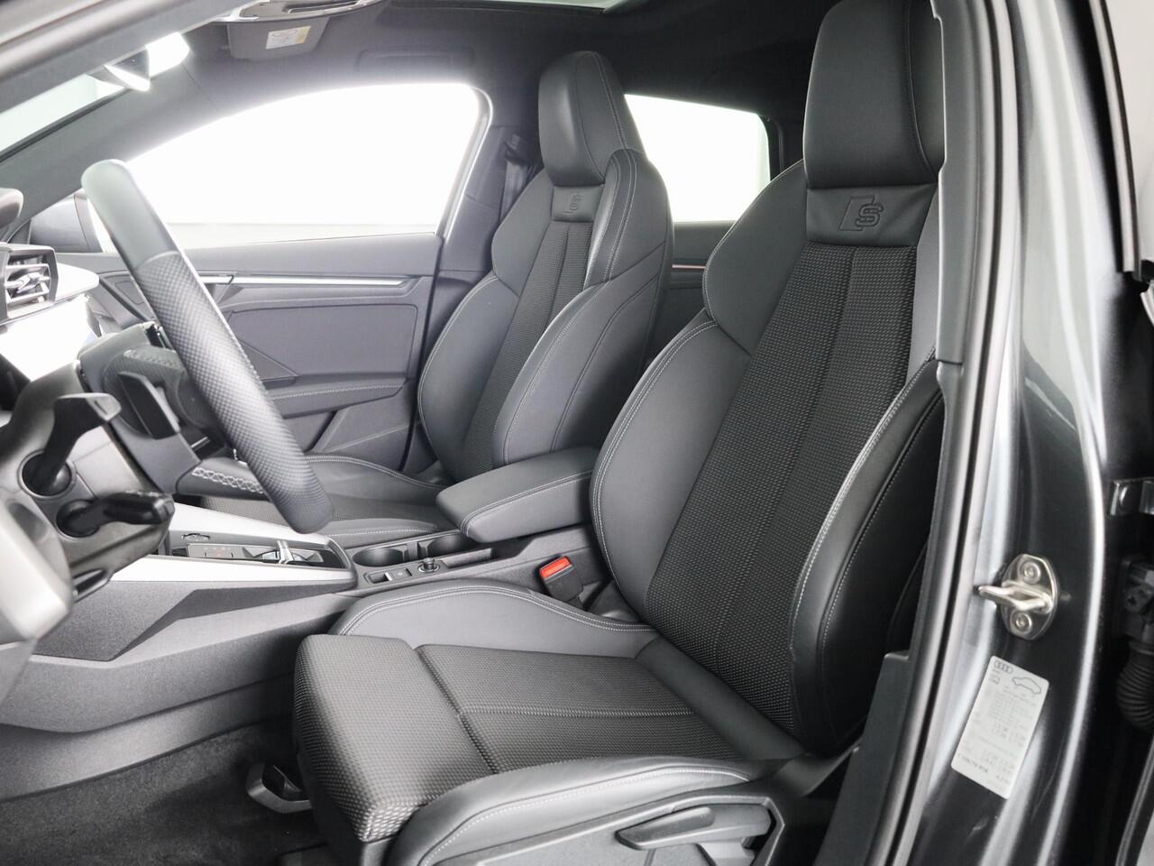 Audi A3 SPORTBACK 35 TFSI S edition 150pk| Panoramadak | 18 inch Lichtmetalen velgen | Apple carplay-/ Android auto | Stoelverwarming