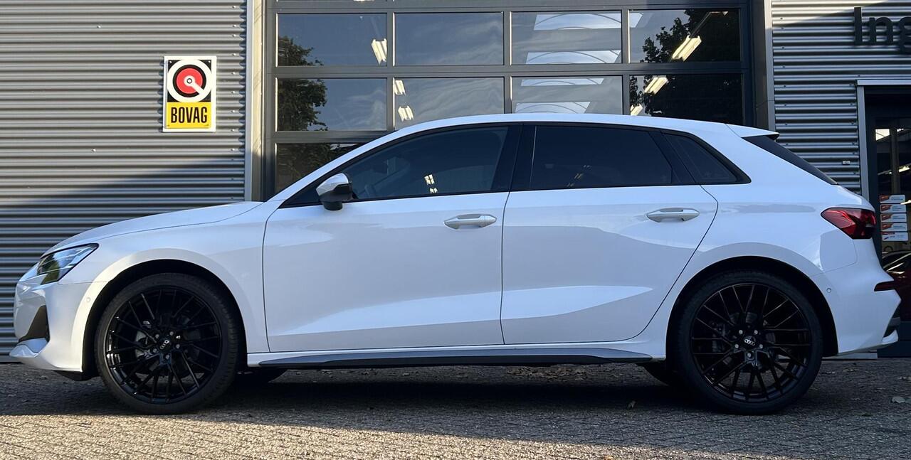 Audi A3 SPORTBACK 35 TFSI Advanced edition l Sonos l LED l 19 Inch l Stoelverwarming l Zwart Optiek