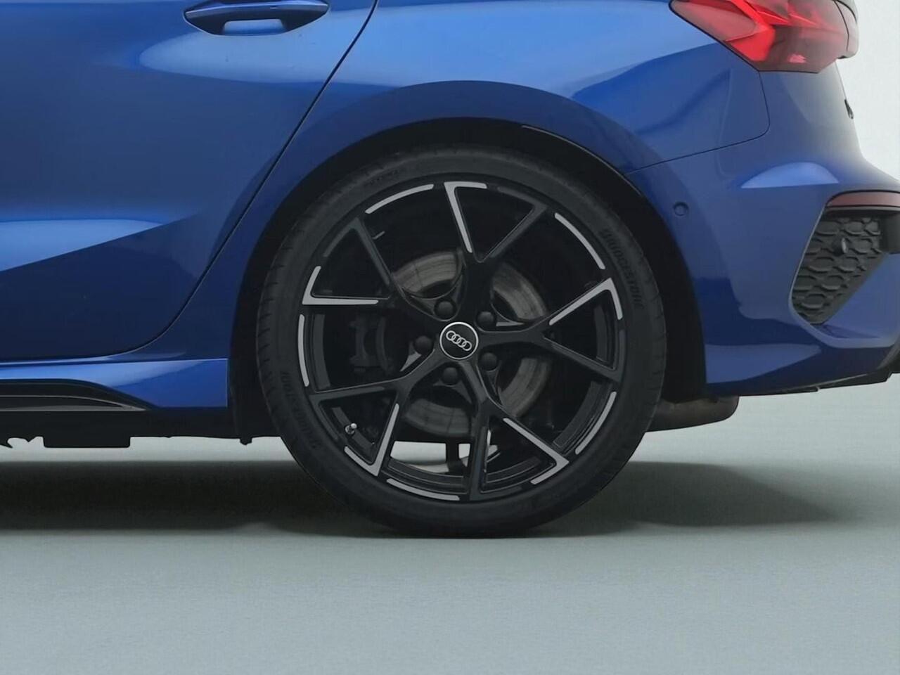 Audi A3 SPORTBACK 2.5 TFSI RS 3 quattro