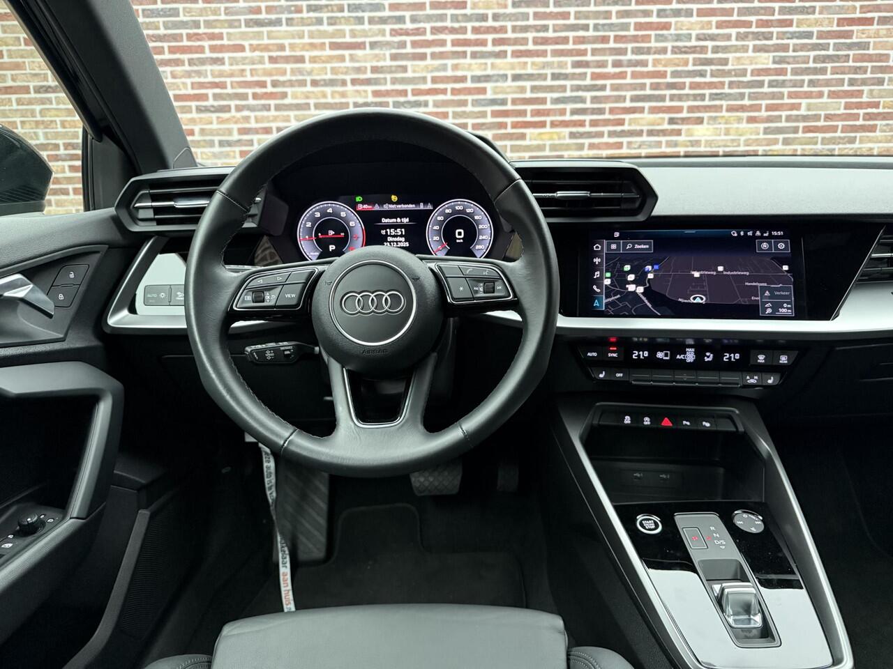 Audi A3 SPORTBACK 30 TFSI Pro Line Stoelverwarming | Adaptieve cruise | Parkeersensoren | Apple Carplay/Android Auto