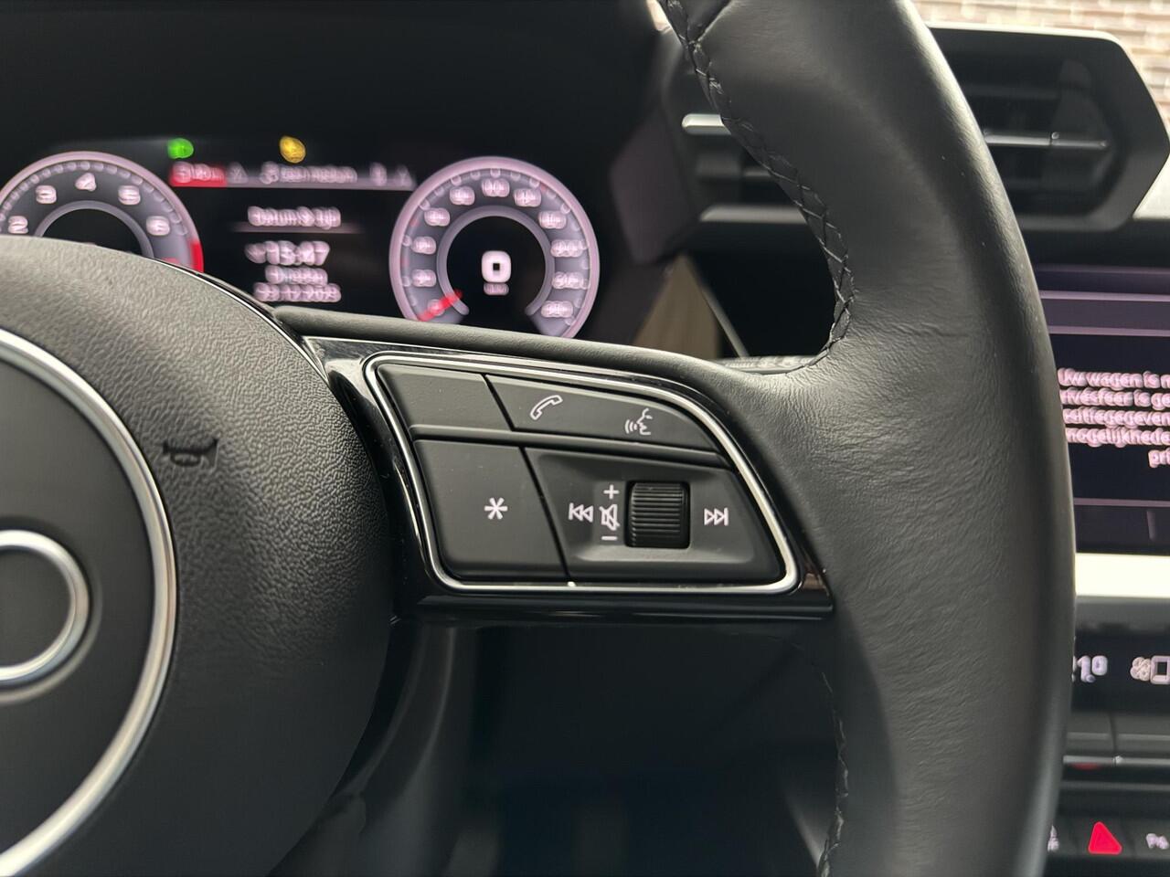 Audi A3 SPORTBACK 30 TFSI Pro Line Stoelverwarming | Adaptieve cruise | Parkeersensoren | Apple Carplay/Android Auto