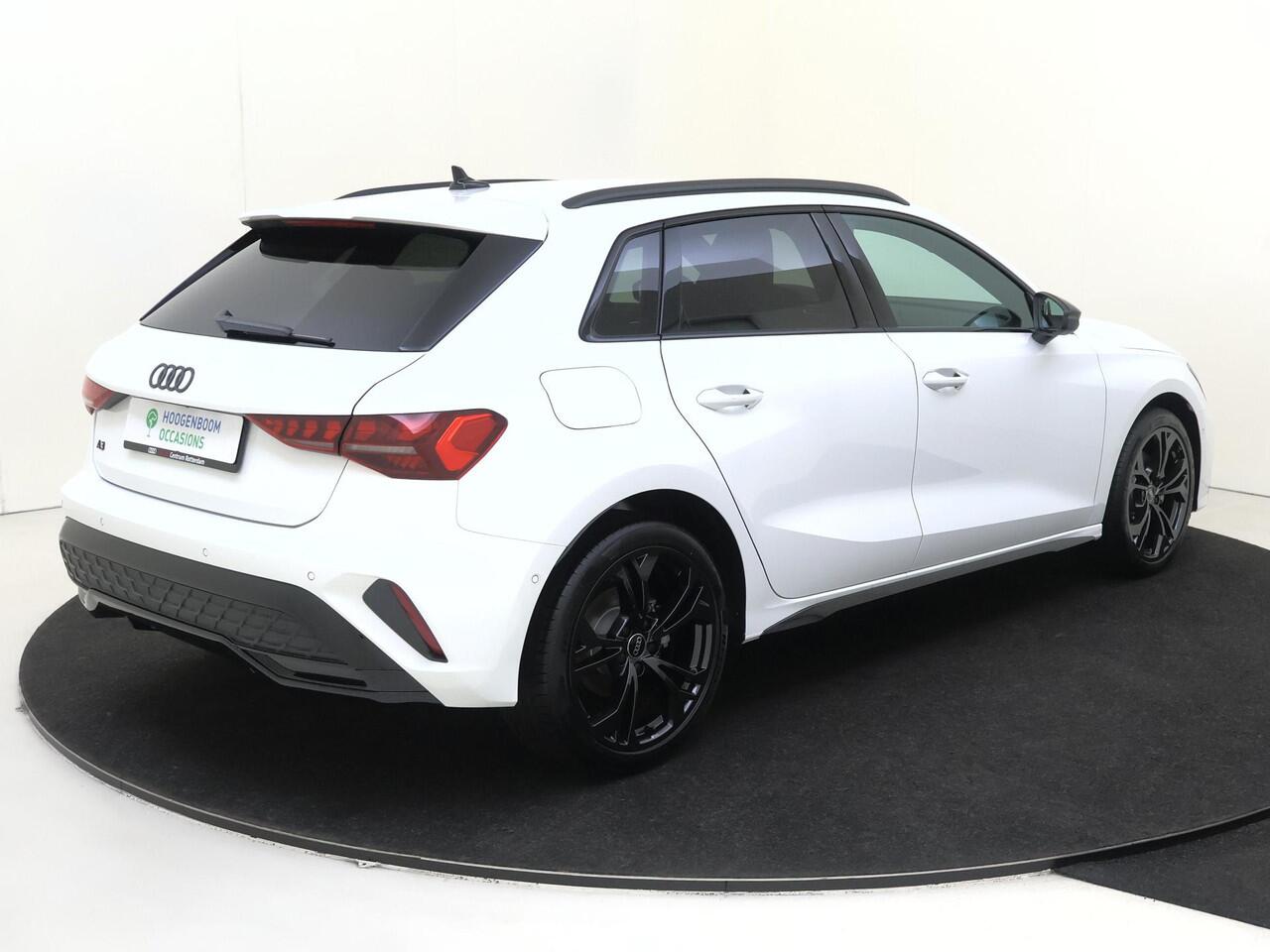 Audi A3 SPORTBACK 40 TFSI e S edition | LED matrix verlichting | Parkeersensoren | Dodehoek detectie | Keyless | Cruise Control | Audi virtual cockpit | CarPlay |