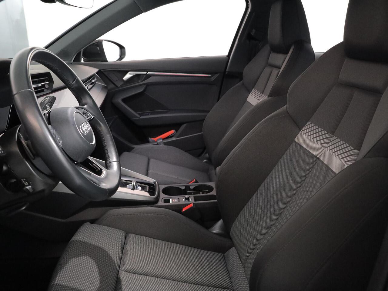 Audi A3 SPORTBACK 40 TFSI e Advanced edition 204pk | Navigatie | Verwarmbare voorstoelen | Verlengde garantie | 17 inch lichtmetalen velgen