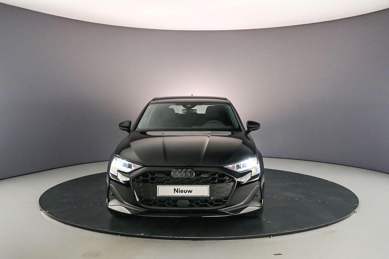 Audi A3 SPORTBACK 30 TFSI AUT | BLACK EDITION | Private Lease ¤549.- per maand all-in | ¤4.000,- KORTING | Sportonderstel - Privacy glas - Sportstoelen