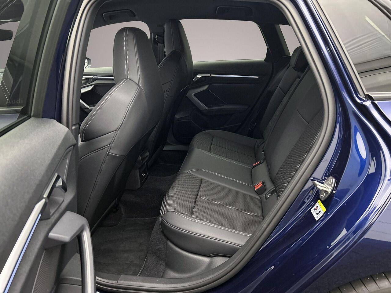 Audi A3 SPORTBACK 30 TFSI 110PK S edition | 18-Inch | Lichtpakket Plus | Adaptive-Cruise | Achterruitrijcamera | Zwart-Optiek