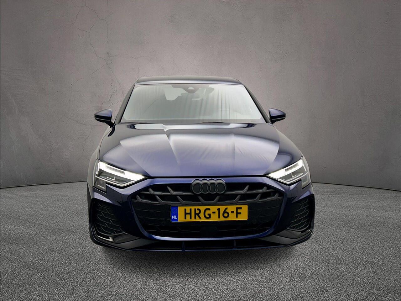 Audi A3 SPORTBACK 30 TFSI 110PK S edition | 18-Inch | Lichtpakket Plus | Adaptive-Cruise | Achterruitrijcamera | Zwart-Optiek