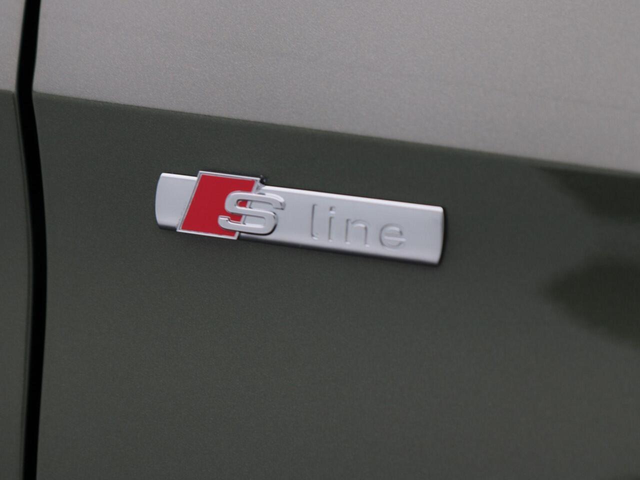 Audi A3 SPORTBACK 35 TFSI S edition | Privacy glas | Sonos 3d | 19 inch | Comfortsleutel | Matrix Led |