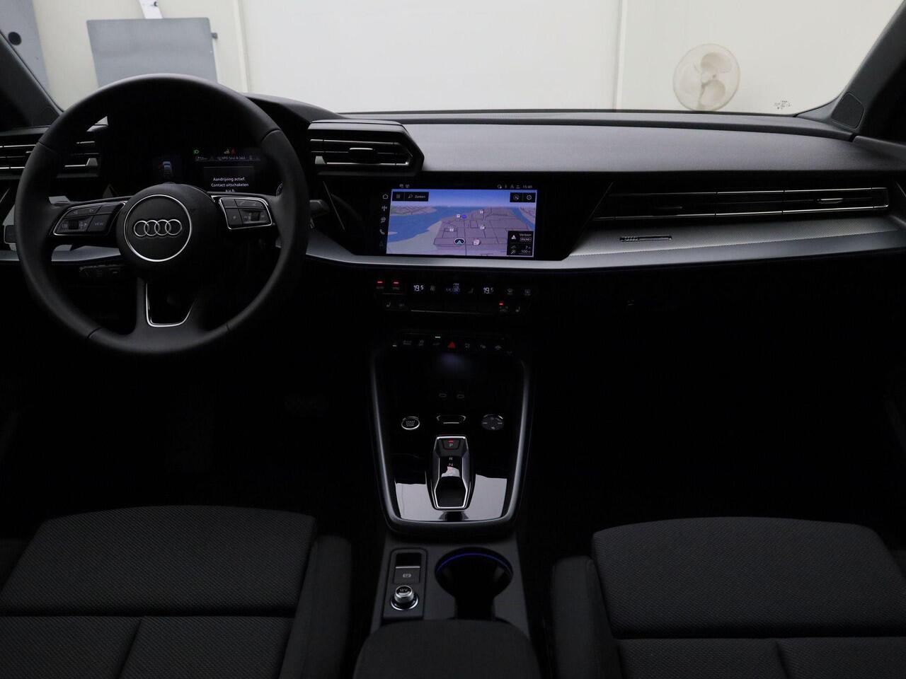 Audi A3 SPORTBACK 40 TFSIe 150kW/204PK Advanced edition · Navigatie · Adaptive Cruise Control · Camera + Parkeersensoren · Elektrische stoelverstelling · Garantie t/ 06-04-2030 of 100.000km