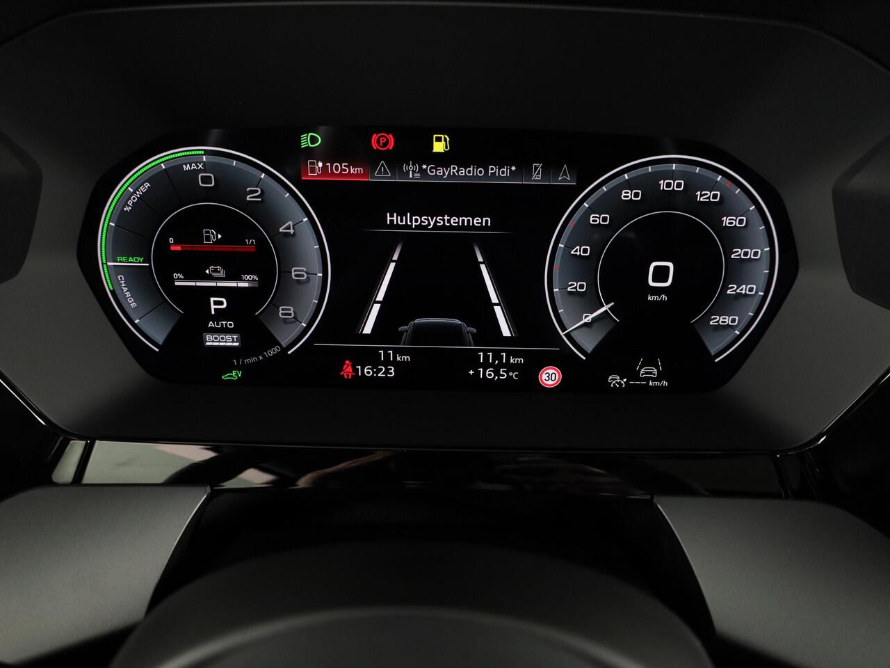 Audi A3 SPORTBACK 45 TFSI e S edition Competition 272pk | Panoramadak | Sonos Premium Audio | 19 inch Lichtmetalen velgen | Parkeercamera