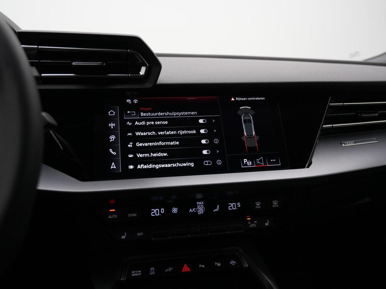 Audi A3 SPORTBACK 40 TFSI e 204 pk S-tronic Advanced edition | Stoelverwarming | Navigatie | Parkeersensoren voor/achter