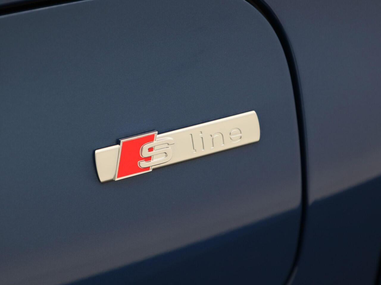 Audi A3 SPORTBACK 40 TFSI e | S edition | 204 PK | Privacy glas | Zwart Optiek | 19 inch | Sonos 3d | Matrix led |